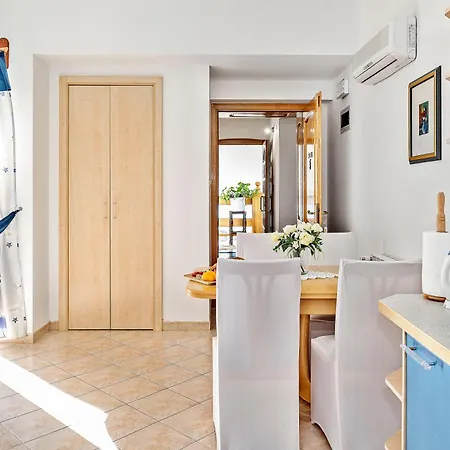 Aparthotel Baron - Adriatic Sea View