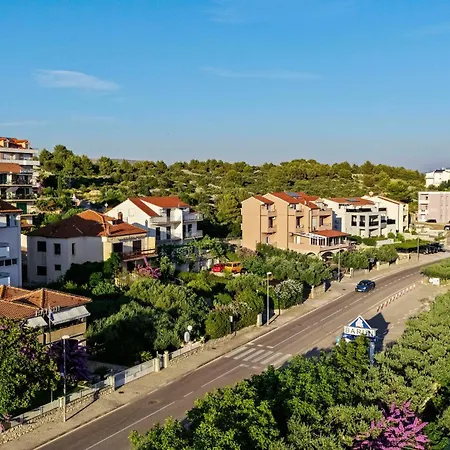 Baron - Adriatic Sea View Aparthotel *