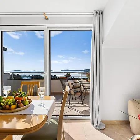 Baron - Adriatic Sea View Aparthotel *
