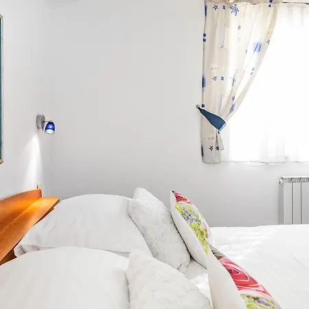 Aparthotel Baron - Adriatic Sea View