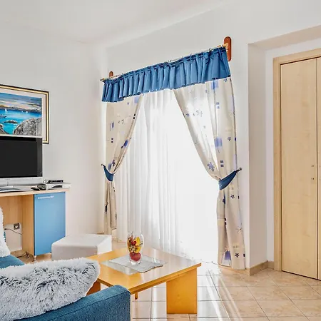 Aparthotel Baron - Adriatic Sea View *